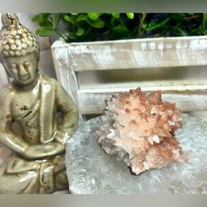 Feather Calcite - Hubei Province, China 🇨🇳